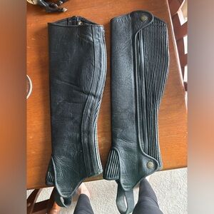 ROYAL HIGHNESS Black Stretch HALF CHAPS - XS Tag. See description! Minor flaws.